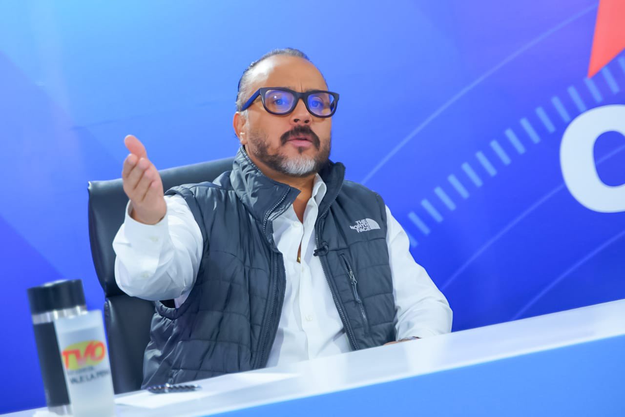 Ernesto Castro: Representante del partido de las violaciones a los derechos humanos ahora abandera protección a periodistas ernesto-castro-representante-del-partido-de-las-violaciones-a-los-derechos-humanos-ahora-abandera-proteccion-a-periodistas